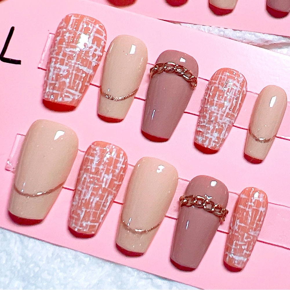 Press on Nails (NEW!)